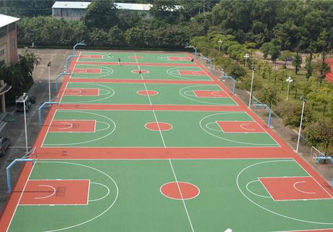 跟普通PU球場比，硅PU球場的優點和缺點是什么？